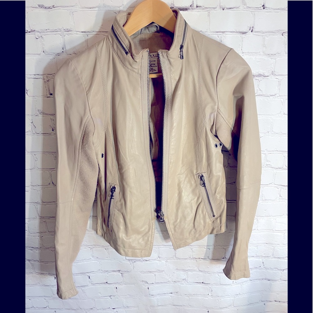 Y2K Vintage XS cream leather moto jacket